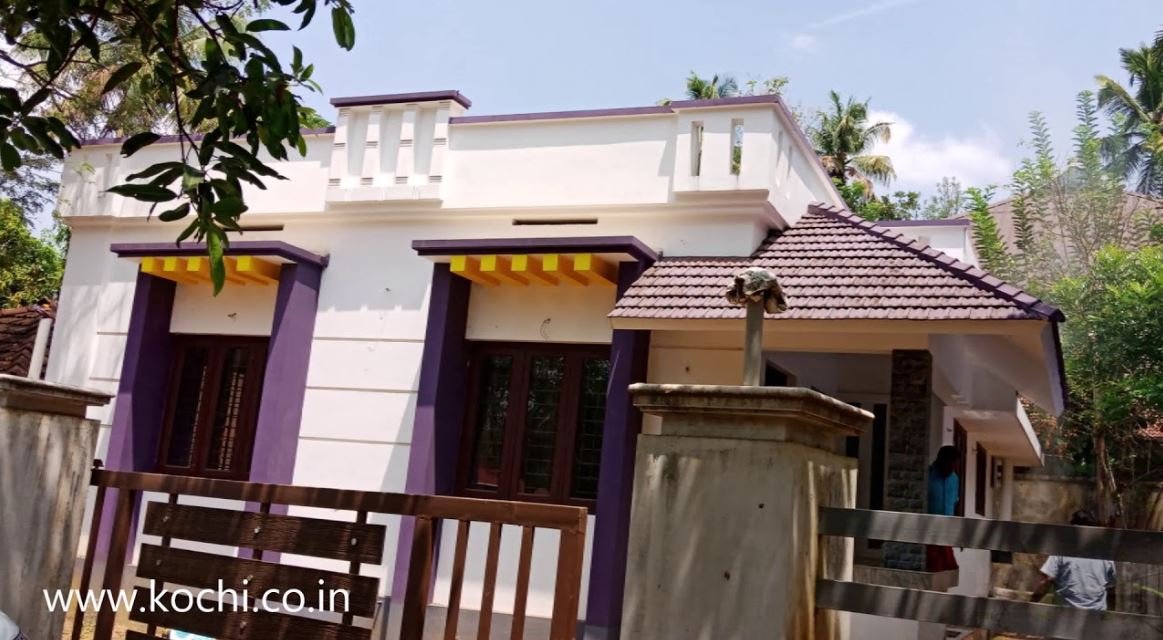 900 Sq Ft 2BHK Single Floor Low Budget House at 4 Cent Plot