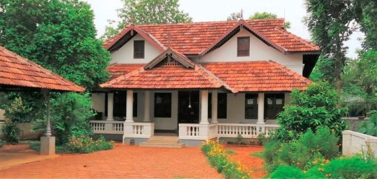 3050 Sq Ft 3BHK Nalukettu Traditional Kerala Style House And Free Plan